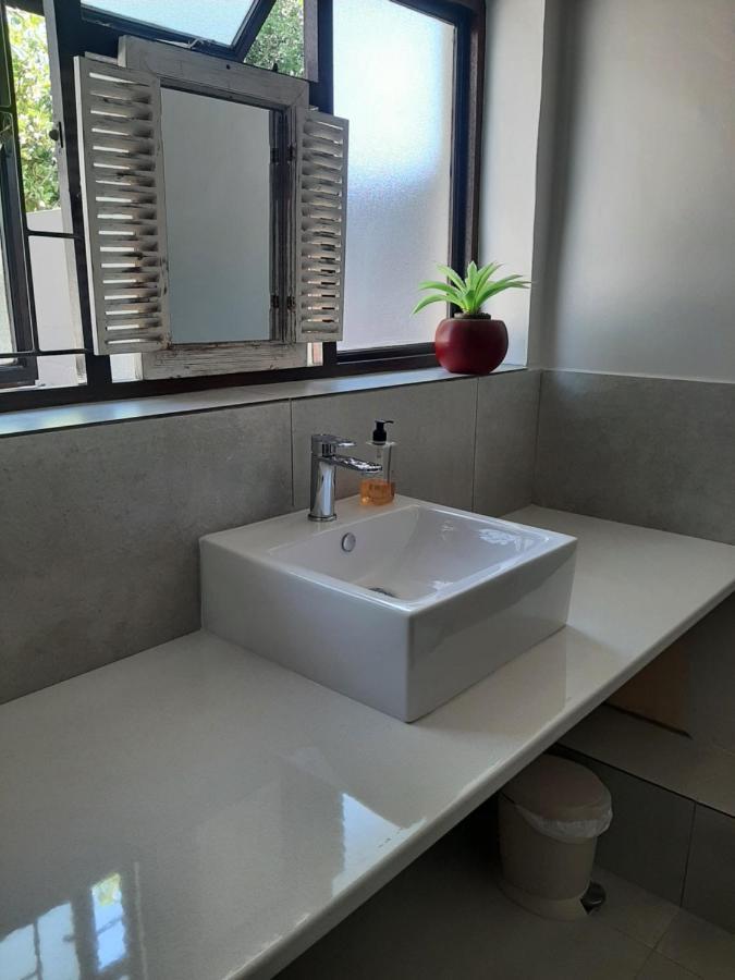 Croeso Guest House Langebaan Eksteriør billede