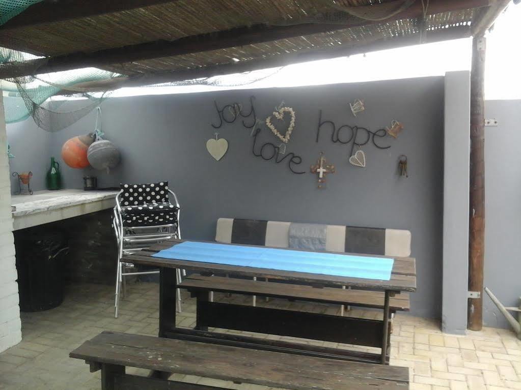 Croeso Guest House Langebaan Eksteriør billede