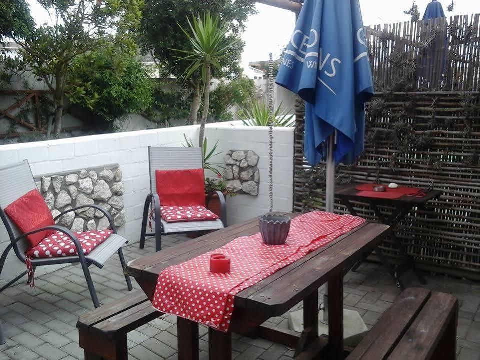 Croeso Guest House Langebaan Eksteriør billede