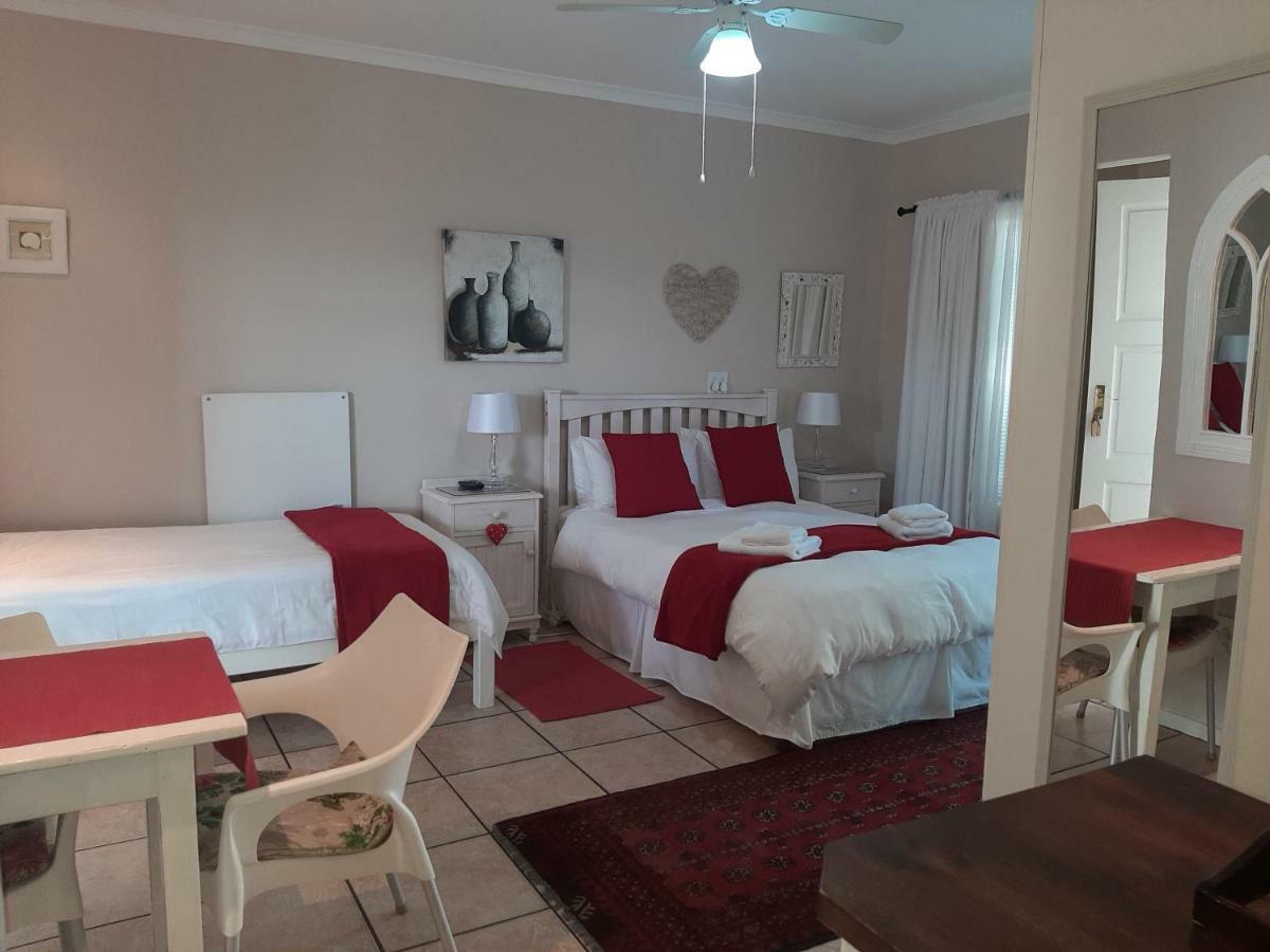 Croeso Guest House Langebaan Eksteriør billede