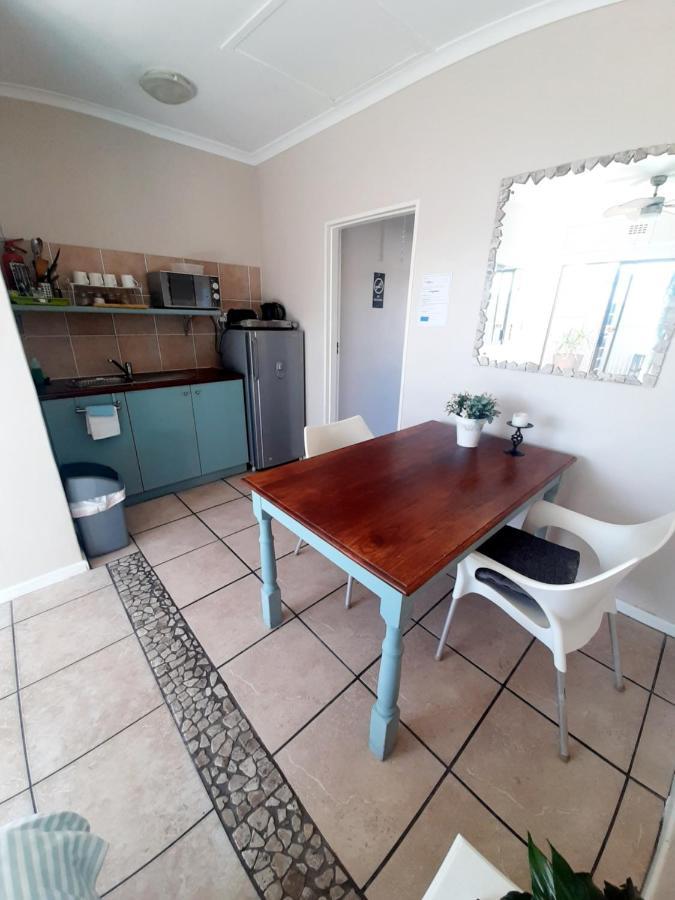 Croeso Guest House Langebaan Eksteriør billede