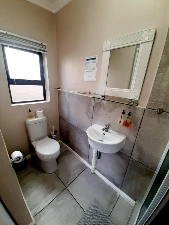 Croeso Guest House Langebaan Eksteriør billede